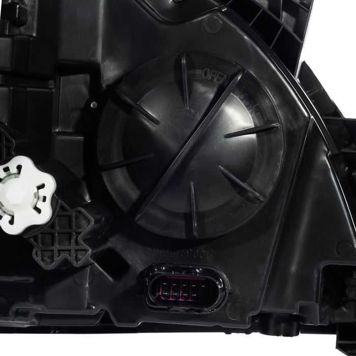 Peterbilt 579/587 LED Headlight